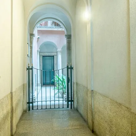 Guesthost - La Del Regio! Chic & Διαμέρισμα *