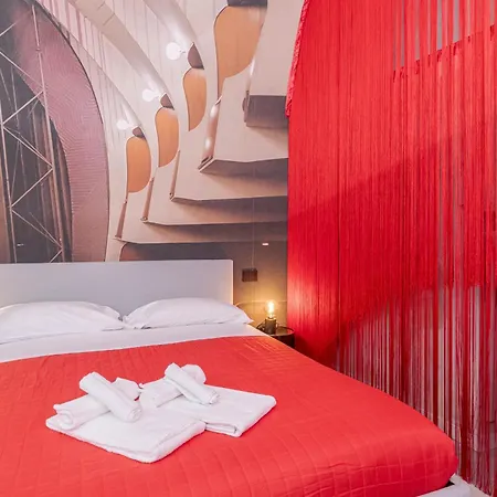 Guesthost - La Del Regio! Chic & Τορίνο