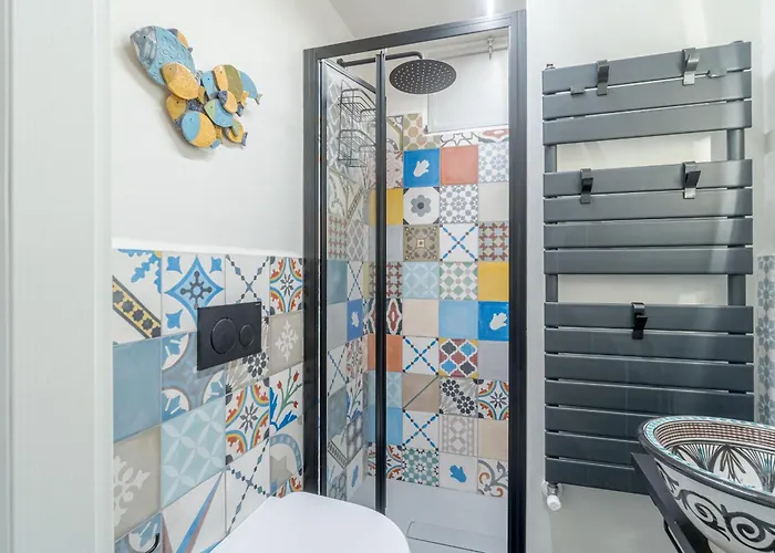 Apartamento Guesthost - La Del Regio! Chic&central *