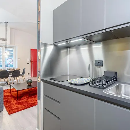 Guesthost - La Del Regio! Chic & *