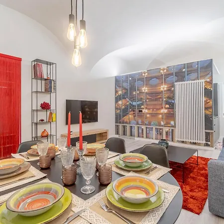 شقة Guesthost - La Del Regio! Chic &